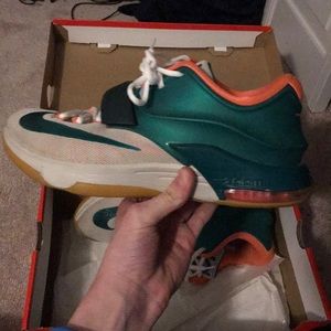 KD 7 Easy Money